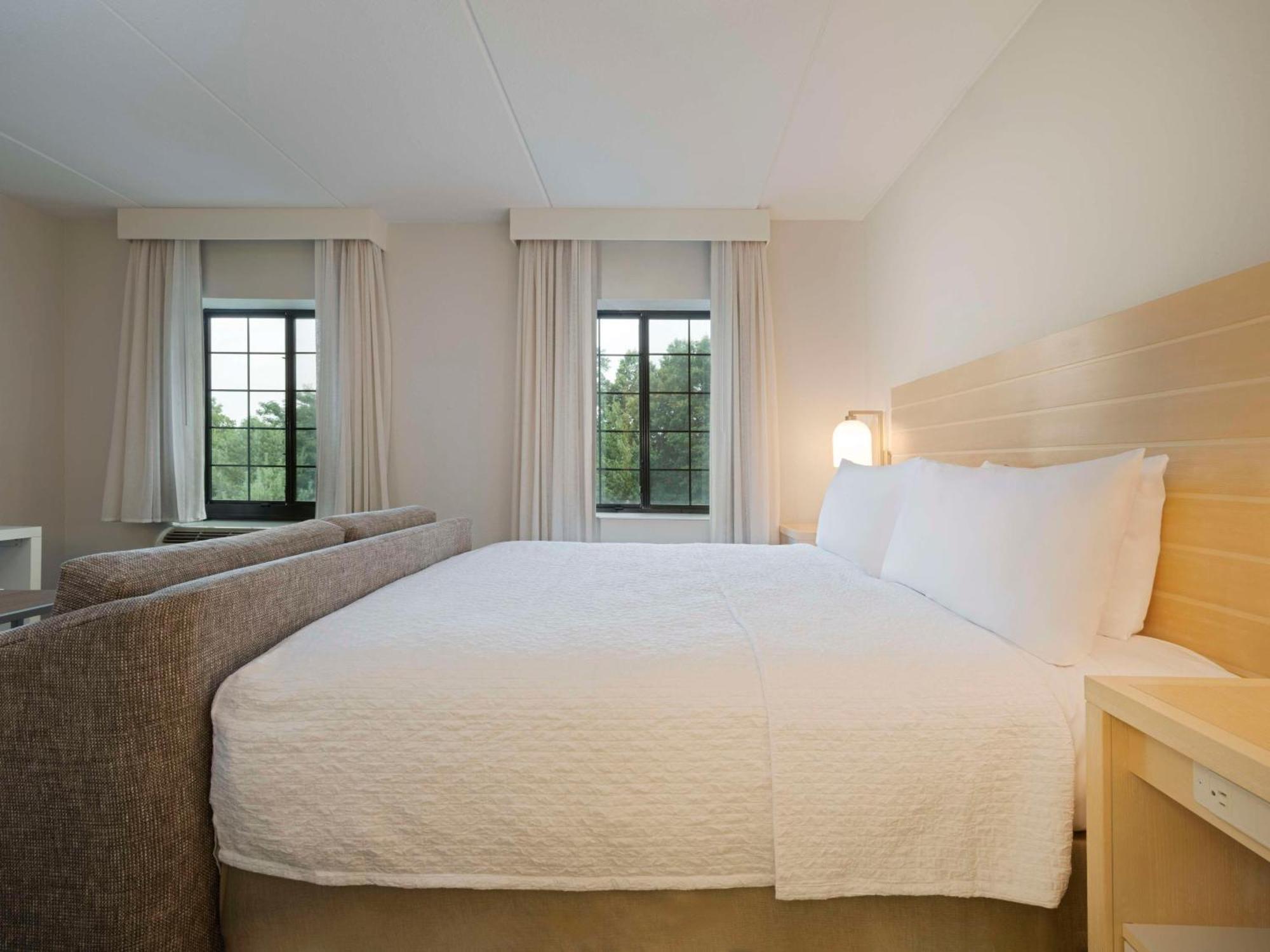 Homewood Suites By Hilton Parsippany-Troy Hills מראה חיצוני תמונה